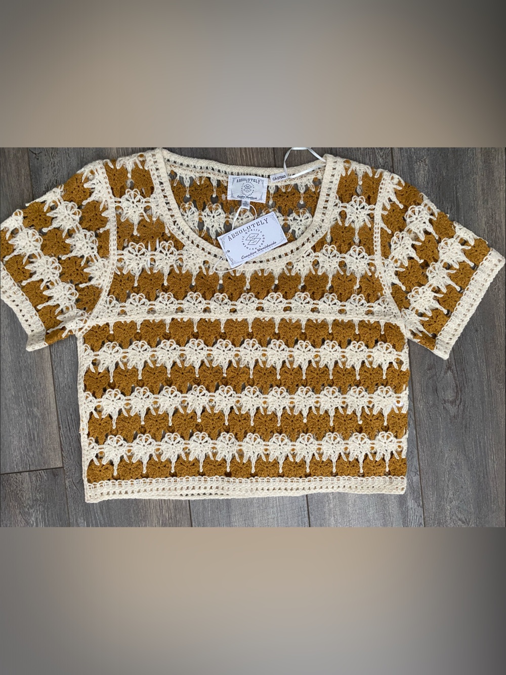 Absolutely Crochet Short-Sleeve Sweater in Cream & Mustard